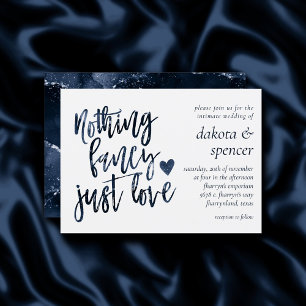 Nichts Extravagant nur Liebe   Moody Navy Blue Wed Einladung
