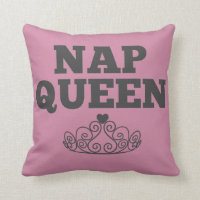 Nickerchen Queen Pillow