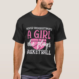 Nie ein Mädchen unterschätzen, das bysketbyll Gi s T-Shirt