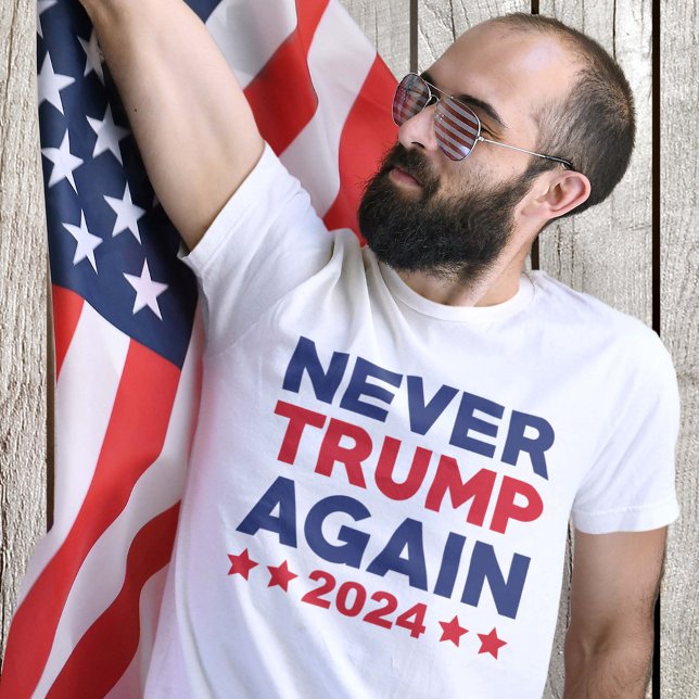 Nie Trump 2024 T-Shirt (Von Creator hochgeladen)