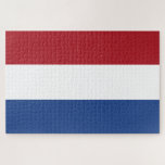Niederländische Flagge Puzzle<br><div class="desc">Dieses Design zeichnet sich durch die Nationalflagge der Niederlande (informell als Holland bekannt) aus, ein Land, das hauptsächlich in der Western Europa und teilweise in der Karibik liegt und das größte konstituierende Land des Königreichs der Niederlande bildet. In Europa besteht es aus 12 Provinzen, die Deutschland im Osten, Belgien im...</div>