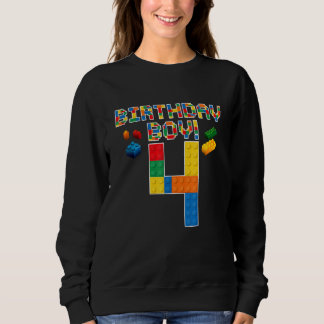 Niedlich 4. Geburtstag 4 Jahre Alte Blockjungen im Sweatshirt