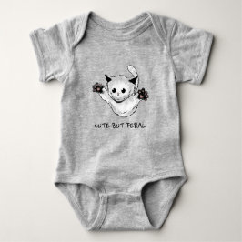 Niedlich, aber wild baby strampler