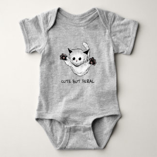 Niedlich, aber wild baby strampler