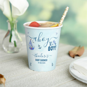 Niedlich Ahoy Es ist eine Boy Sailboat Nautical Ba Pappbecher