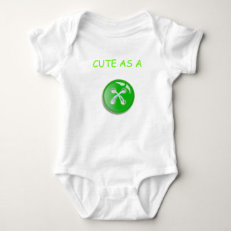 Niedlich als Button Baby Strampler