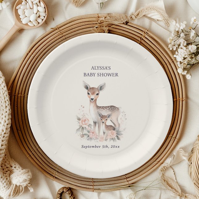 Niedlich Baby Deer Mother Baby Girl Dusche Pappteller (Cute deer baby shower paper plates personalized with the name of the mother-to-be)
