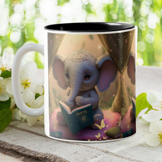 Niedlich Baby Elephant liest ein Buch Personalisie Zweifarbige Tasse (Von Creator hochgeladen)