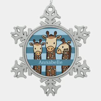 Niedlich Baby Giraffe Trio, Name des Kindes hinzuf Schneeflocken Zinn-Ornament