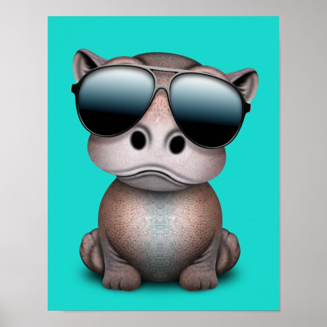 Niedlich Baby Hippo Sonnenbrille tragen Poster (Vorne)