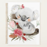 Niedlich Baby Koala Gold Speckle Individuelle Name Planer<br><div class="desc">Mit niedlichem Koala und Blume Kranz mit goldenen Fesseln. Ideal für ein Geburtstagsgeschenk, Kinderzimmer-Dekor, Kinderspielkunst, Wohngestaltung und andere Anlässe. Einfache Anpassung Ihres Kindernamens und Ihres Schriftartes mit dem "Personalization button". Sie können auch "Design auf ein Produkt übertragen" auf anderen Zazzle-Produkten und das Design an die meisten Zazzle-Produkte anpassen. Karo andere...</div>