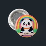 Niedlich Baby Panda Rainbow Button<br><div class="desc">Ein liebenswertes Baby-Panda, eingebettet in einen pulsierenden Regenbogenbogen, schafft eine Szene, die Freude und Positivität ausstrahlt. Dieses bezaubernde Design feiert nicht nur die angeborene Süße der Babypandas, sondern verleiht auch einen strahlenden Farbtupfer, was es zu einer idealen Wahl macht, um Kinderzimmer, Spielräume oder jeden Raum zu erhellen, wo eine Touch...</div>