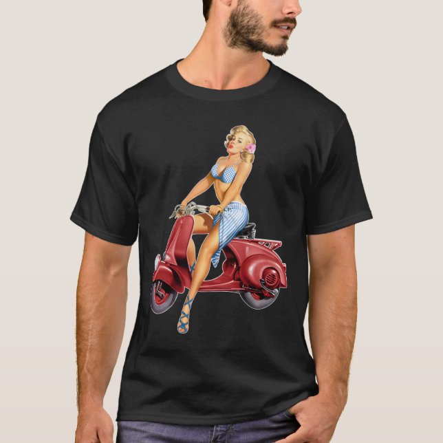 Niedlich Blonde auf Vintagem Red Scooter T-Shirt (Vorderseite)
