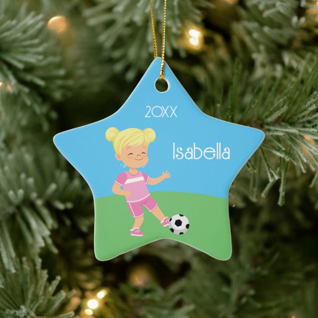 Niedlich Blonde Girl Soccer Player Keramik Ornament (Baum)
