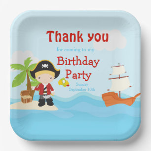 Niedlich Blonde Pirate Boy in Red Birthday Pappteller