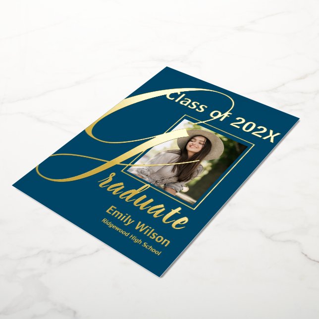 Niedlich Blue Gold Foto 2024 Graduate Ankündigung (Gedreht)