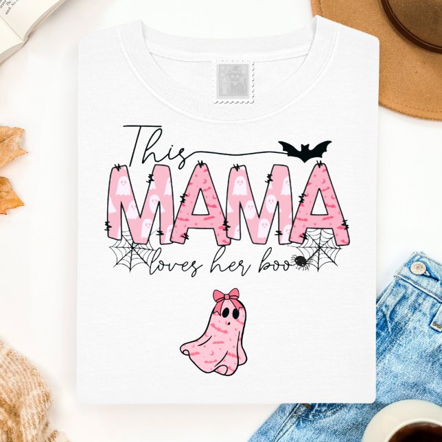 Niedlich Boo Ghost Mama Spooky T-Shirt (Halloween Mama loves her boo. Adorable pink graphic t shirt.)