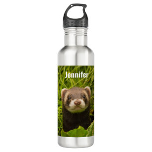 Niedlich Brown Ferret im Gras Edelstahlflasche