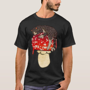 Niedlich Brown Tabby Cat Schlafen Gepunktete Rote T-Shirt