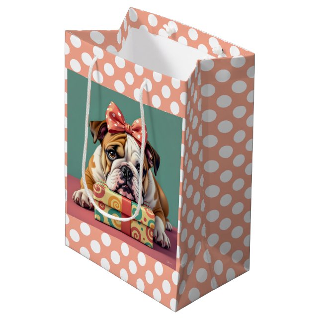 Niedlich Bulldog Birthday Polka Dot Mittlere Geschenktüte (Vorderseite Schrägansicht)