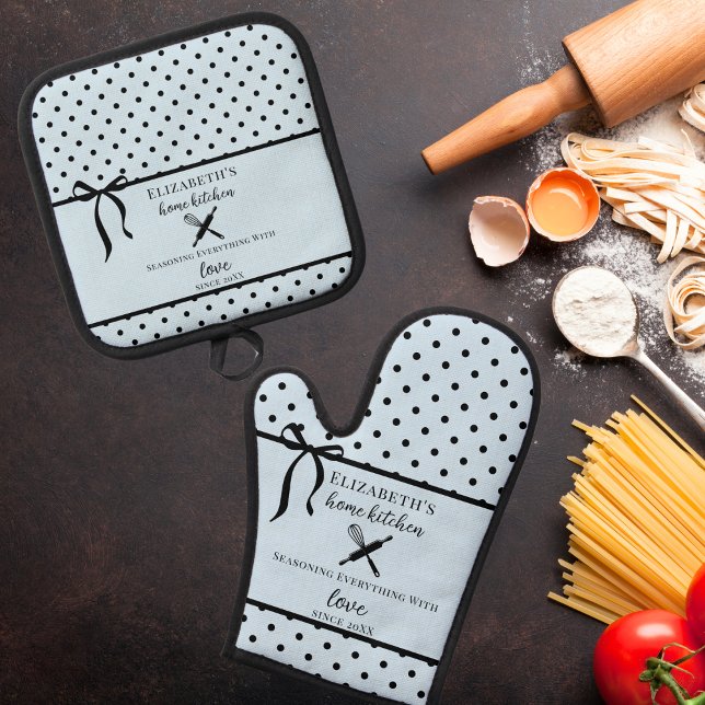 Niedlich Chic Girly Light Blue und Black Polka Dot Ofenhandschuh & Topflappen-Set (Von Creator hochgeladen)