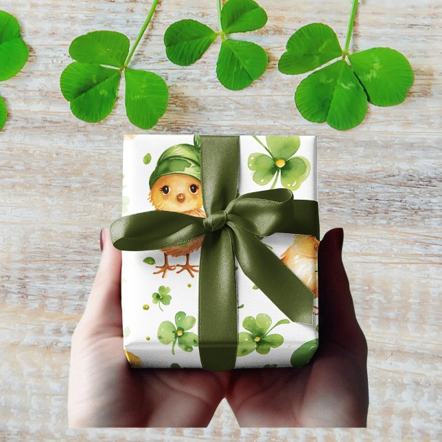 Niedlich Chicks Green Hat Kleeblatt St. Patrick's  Geschenkpapier (Von Creator hochgeladen)