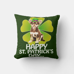 Niedlich Chihuahua Welppy Hat St. Patrick Day Kissen