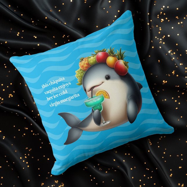 Niedlich Chiquita Vaquita Genießen Sie eine Jungfr Kissen (Chiquita Vaquita Sipping a Virgin Margarita Cover Photo)