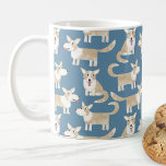 Niedlich Corgi Dog Kaffeetasse<br><div class="desc">Adorable Pembroke Welsh Corgi Hundsmuster auf einem aquamarinen grünen Hintergrund. Originelle Kunst von Nic Squirrell.</div>