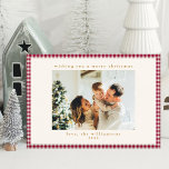 Niedlich Cranberry Red Kariert Zwei Fotos Weihnach Feiertagskarte<br><div class="desc">Schenken Sie feierlichen Beifall mit unserer Niedlichen Cranberry Red Gingham Kariert Custom Two Foto Weihnachtskarte! Mit einem klassischen karierten Muster und Platz für zwei Ihrer Lieblings-Fotos, fügt diese Karte eine gemütliche, personalisierte Touch zu Ihrem Urlaub Grüße. Ideal, um Ihre Ferien und Erinnerungen mit Freunden und Familie im Stil zu teilen!...</div>