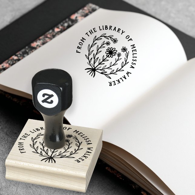 Niedlich Daisy floral CUSTOM Eigene Texte hinzufüg Gummistempel (Cute Daisy Floral CUSTOM Add Your Text Library Book Belongs to BOOKPLATE EX LIBRIS Rubber Stamp
)
