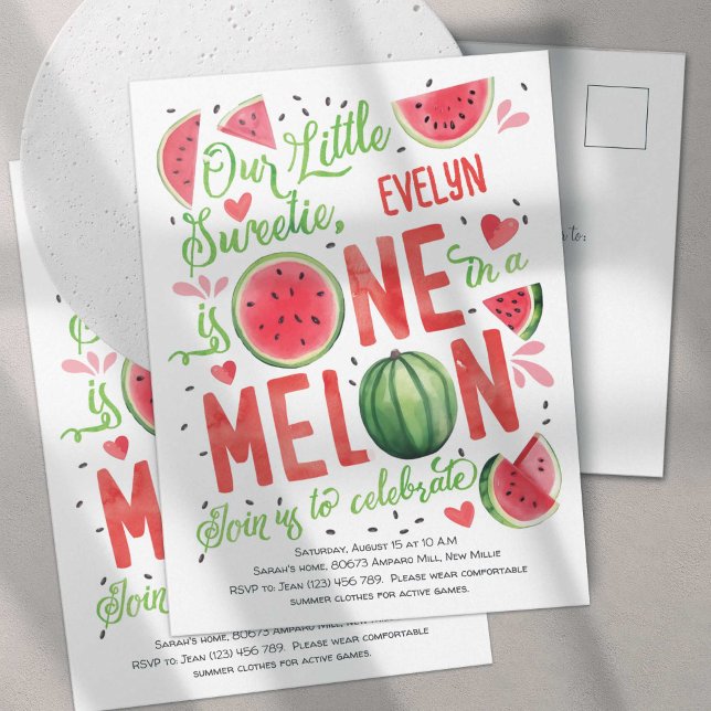 Niedlich eins in einem Melon, Baby Girl Sommer 1.  Einladungspostkarte (Summer Cute Red Watercolor One In a Melon, Watercolor Themed Girl 1st Birthday Postcard Invites.)