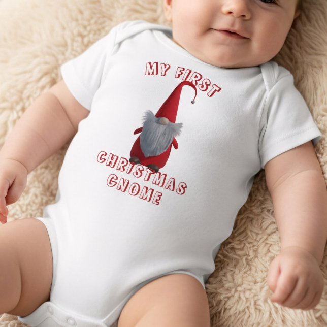 Niedlich First Christmas Gnome Holiday Baby Bodysu Baby Strampler (First Christmas Gnome baby bodysuit!)