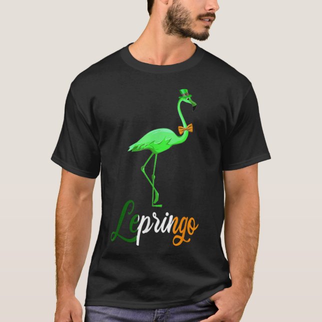 Niedlich Flamingo Lepringo Hat Wearing St Patricks T-Shirt (Vorderseite)