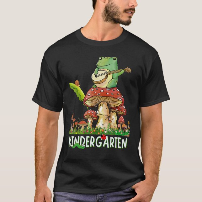 Niedlich Frog Playing Banjo Schnecke Pilz Kinderga T-Shirt (Vorderseite)
