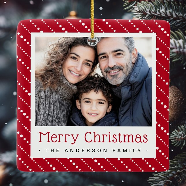 Niedlich gepunktete Streifen fröhliches Weihnachts Keramikornament (Cute dotted stripes merry Christmas red photo Ceramic Ornament)