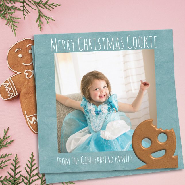 Niedlich Gingerbread Mann Frohe Weihnachtskarte Feiertagskarte (Upload your cute cookie and add your family name to this teal holiday card)