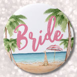 Niedlich Girly Junggeselinnen-Abschied Bride Button<br><div class="desc">Niedliche Beach Weekend Junggeselinnen-Abschied Bride Taste. Ein cooles Strandthema mit rosa und aquamarinen Farbtönen, das den Blick für eine Entspannung der Braut und ihrer Bestien am Strand ebnen lässt. Von Ausflügen nach Florida, Kalifornien oder sogar etwas Internationales wie Mexiko, Hawaii oder die Bahamas, dieses Wochenende der Mädchen wird Rock! Niedlicher,...</div>