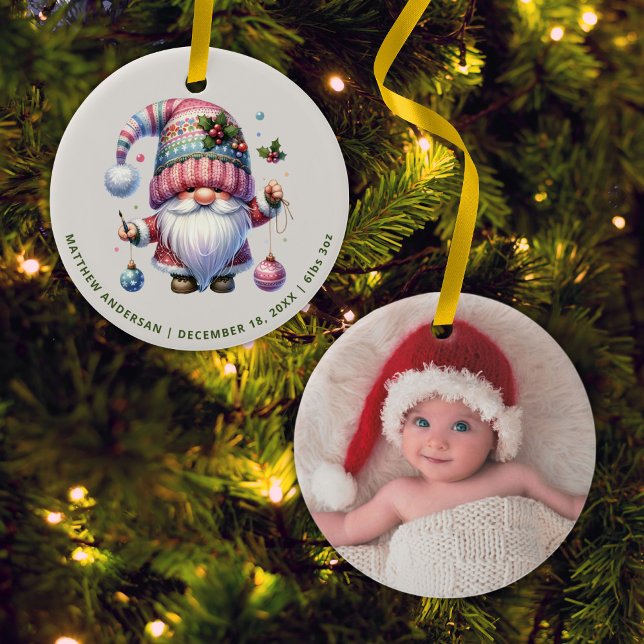 Niedlich Gnome First Christmas New Baby Foto Keramik Ornament (Cute Gnome First Christmas New Baby Photo Ceramic Ornament)