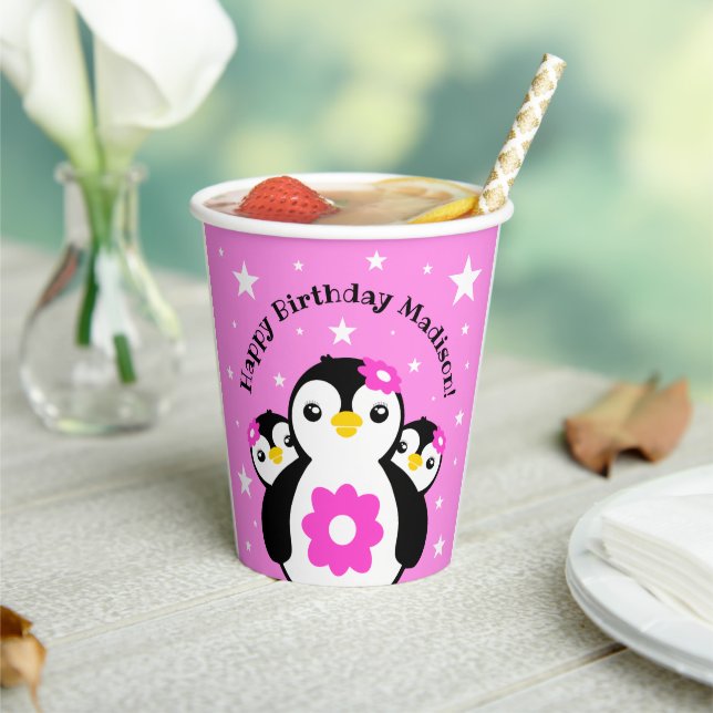 Niedlich Happy Birthday Girl Pinguins Pink Blume Pappbecher (In Situ)