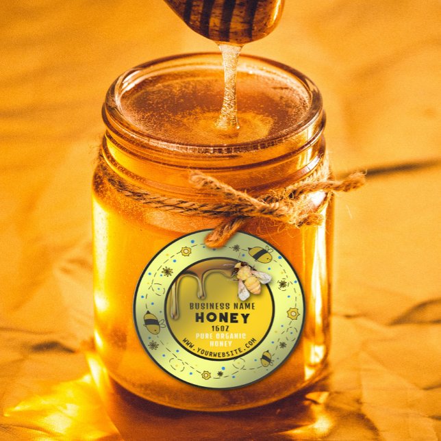 Niedlich Honey Jar Fresh Bee Runder Aufkleber (#zazzlemade #honeylabel #driphoney #dripping #bee #yellowlabel)