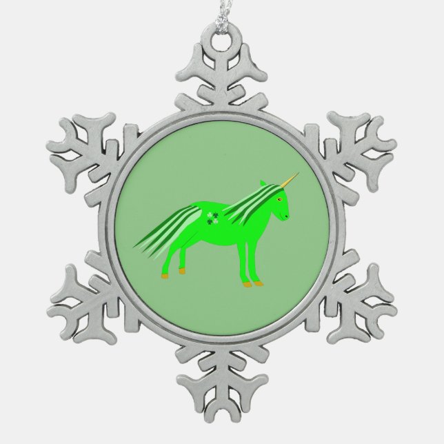 Niedlich Irish Green und Gold Unicorn Schneeflocken Zinn-Ornament (Vorderseite)