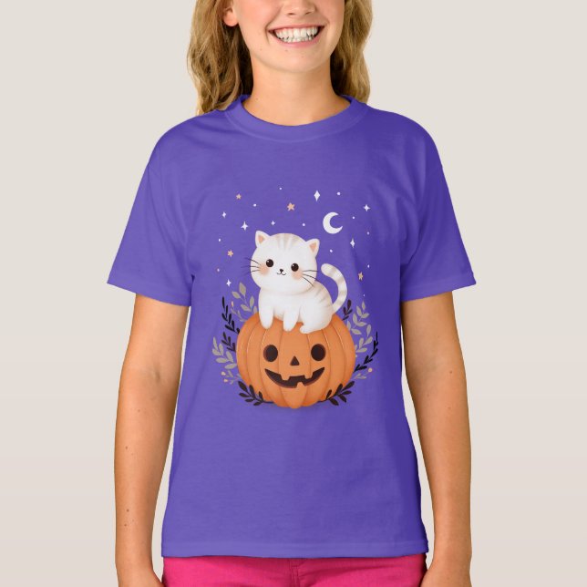 Niedlich Kitten on Pumpkin Halloween Illustration T-Shirt (Vorderseite)