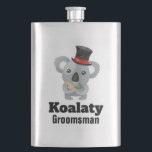 Niedlich Koala Pun Koalaty Trauzeuge Flachmann<br><div class="desc">Eine Flasche mit einem niedlichen Koala Bär in einem schwarzen Top Hut mit einem roten Band. Extravagant und wütend. Text sagt Koalaty Trauzeuge. Ein lustiger Pun.</div>