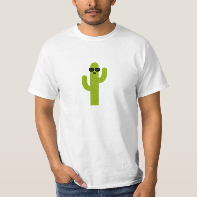Niedlich lächelnde grüne Kakteen mit Sonnenbrille T-Shirt (Vorderseite)