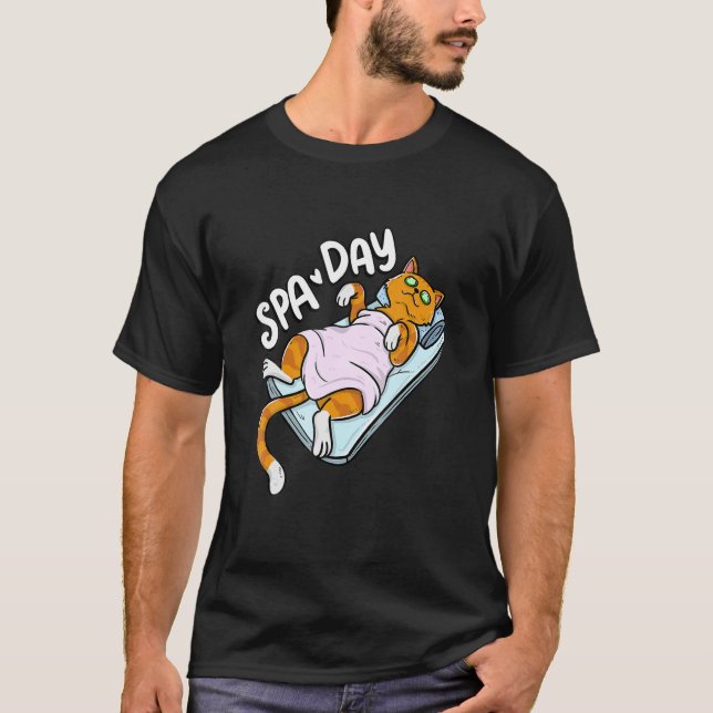 Niedlich Lazy Cat Wellness-Center Day Wellness Kat T-Shirt (Vorderseite)