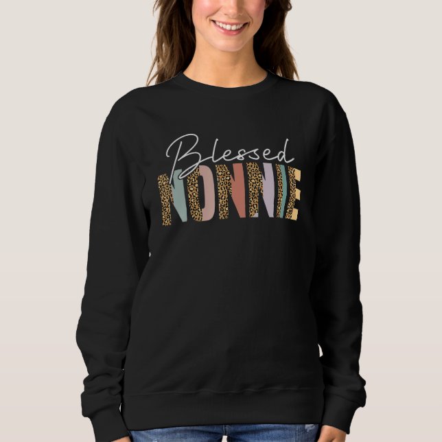 Niedlich Leopard Print, gesegnet mit Nonnie Sweatshirt (Vorderseite)