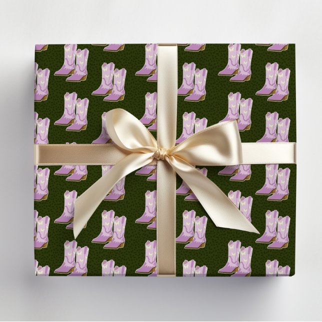 Niedlich Lilac Cowgirl Stiefel Dunkelgrüne Weihnac Geschenkpapier Set (Holiday wrapping paper, Pale Purple Cowgirl boots on dark green background)