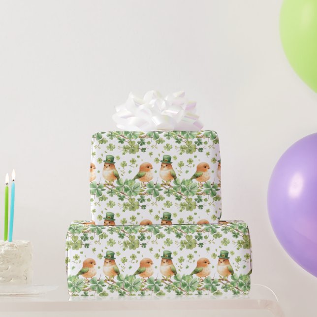 Niedlich Lovebird Green Hat Kleeblatt St. Patrick' Geschenkpapier (Partygeschenke)
