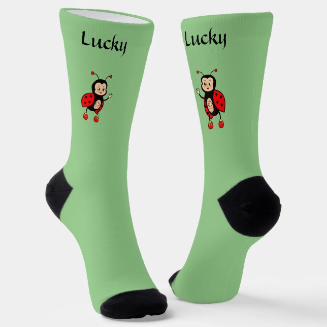Niedlich Lucky Red Ladybug auf Light Green Socken (Gewinkelt)